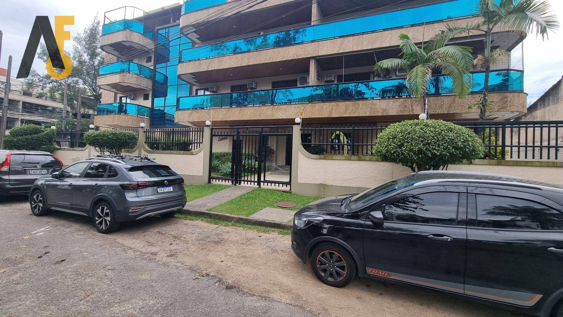 Cobertura à venda com 4 quartos, 332m² - Foto 1