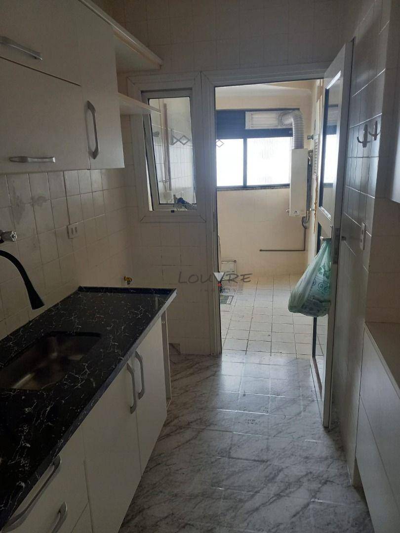 Apartamento à venda com 3 quartos, 76m² - Foto 11