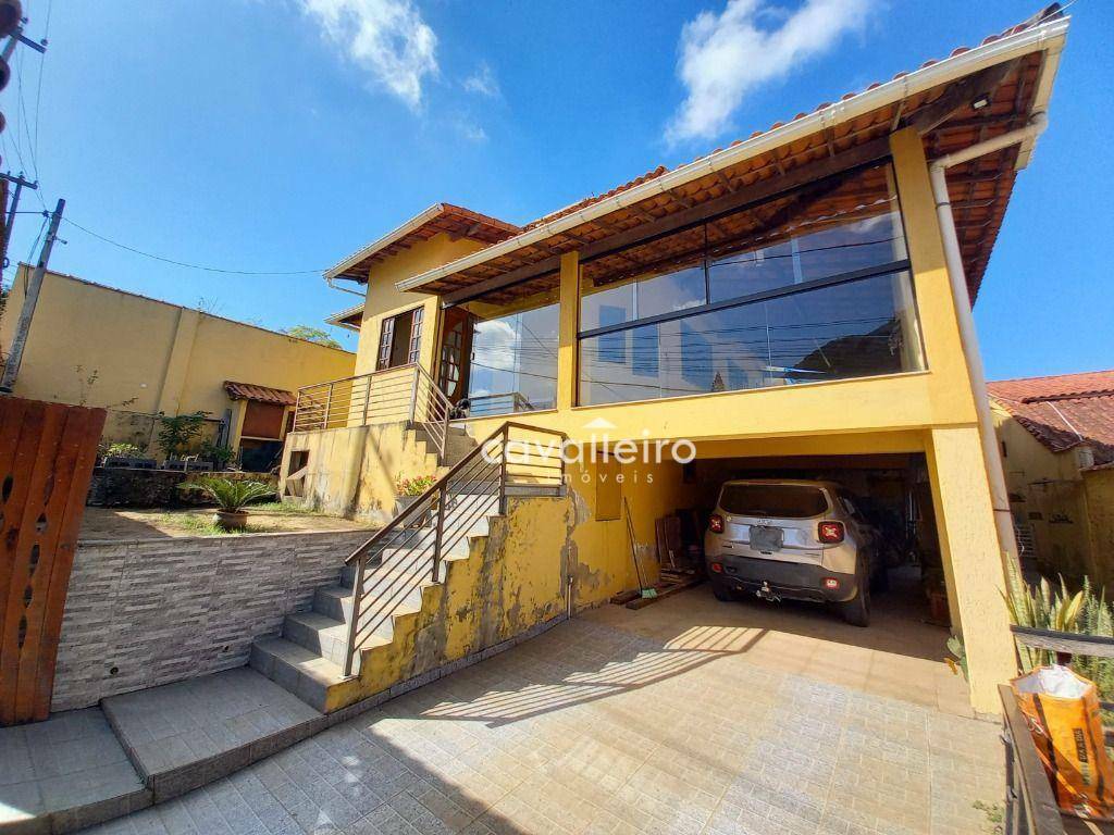 Casa à venda com 3 quartos, 200m² - Foto 1