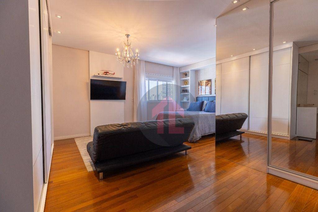 Cobertura, 3 quartos, 208 m² - Foto 1