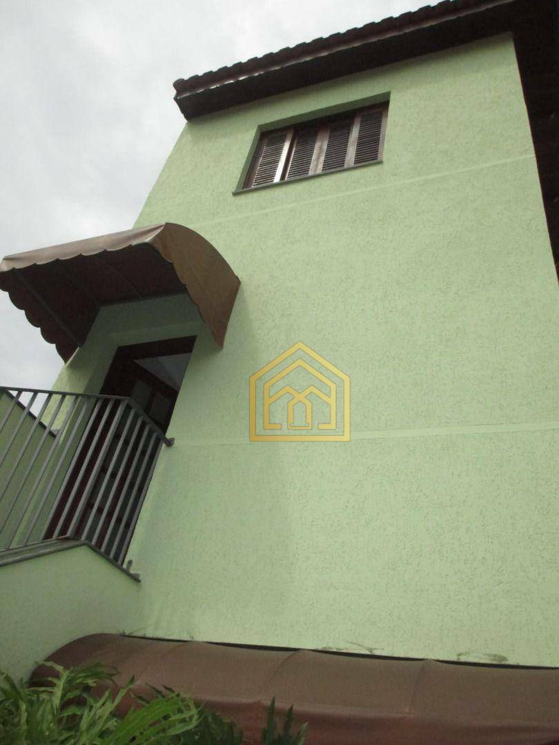 Sobrado à venda com 3 quartos, 220m² - Foto 4