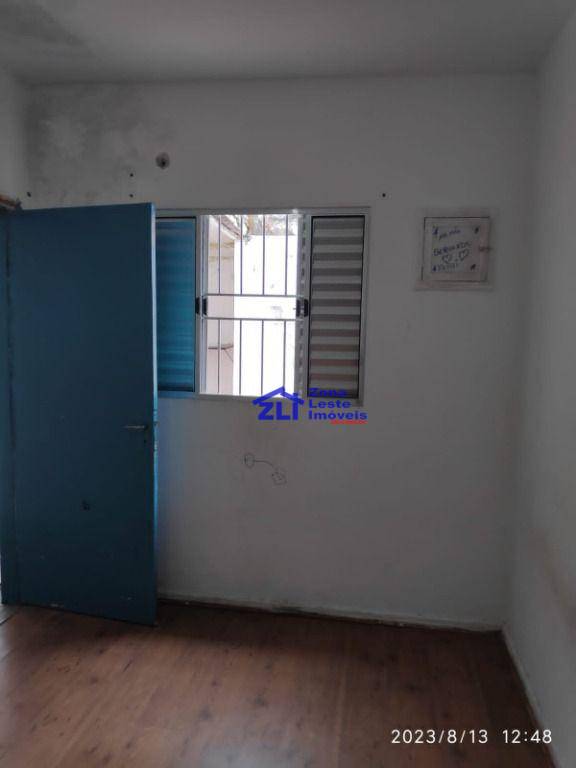 Sobrado à venda com 5 quartos, 250m² - Foto 1