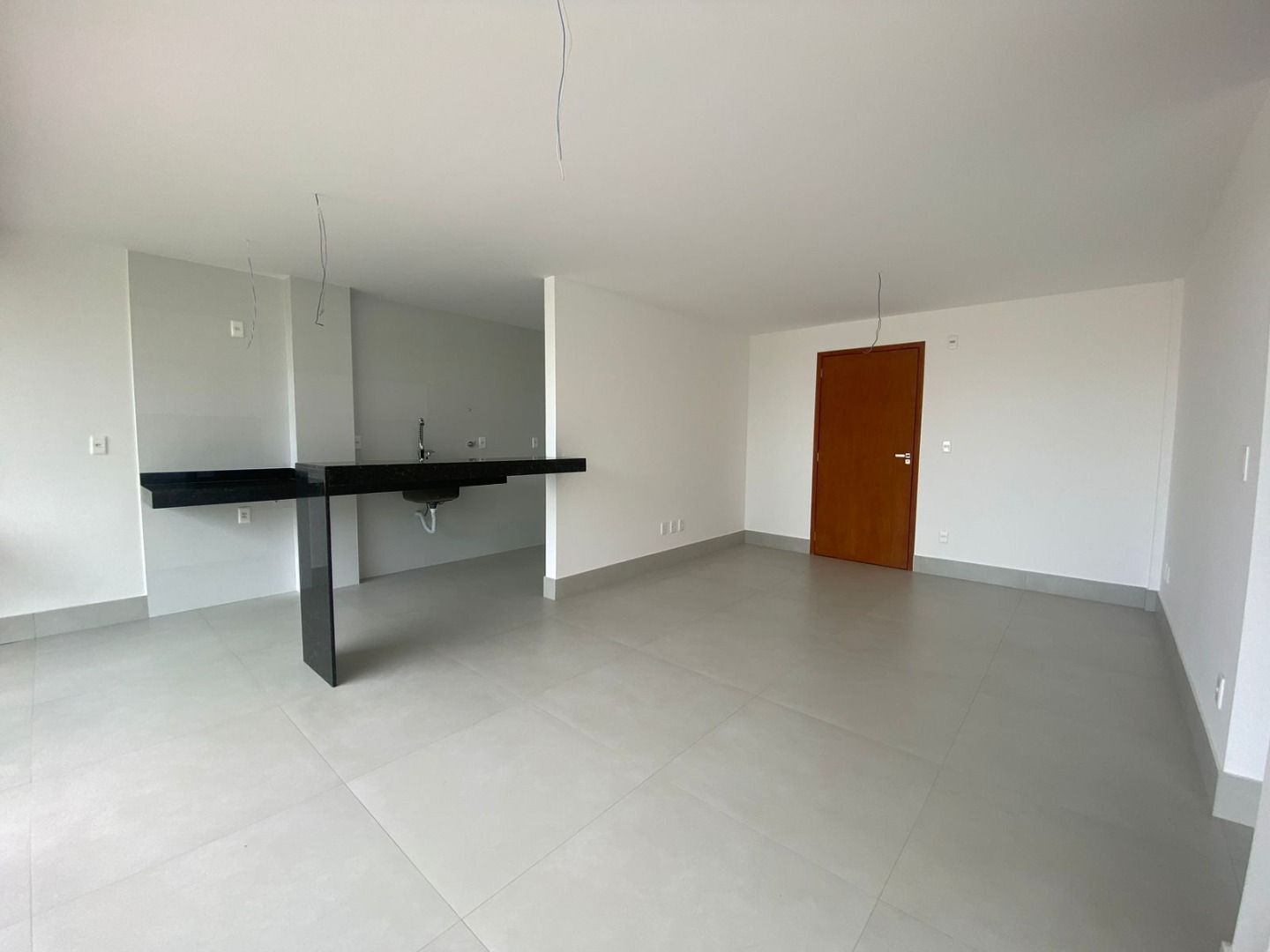 Apartamento à venda com 3 quartos, 94m² - Foto 3