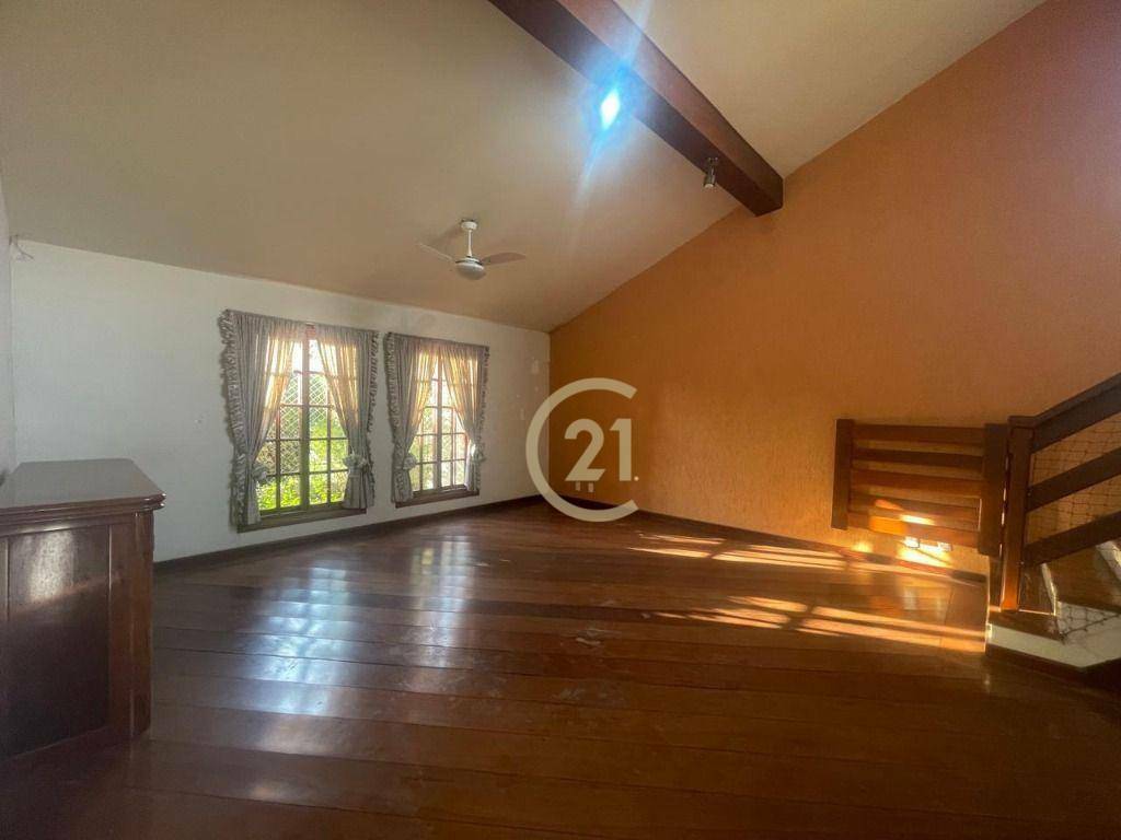 Casa à venda e aluguel com 3 quartos, 284m² - Foto 3