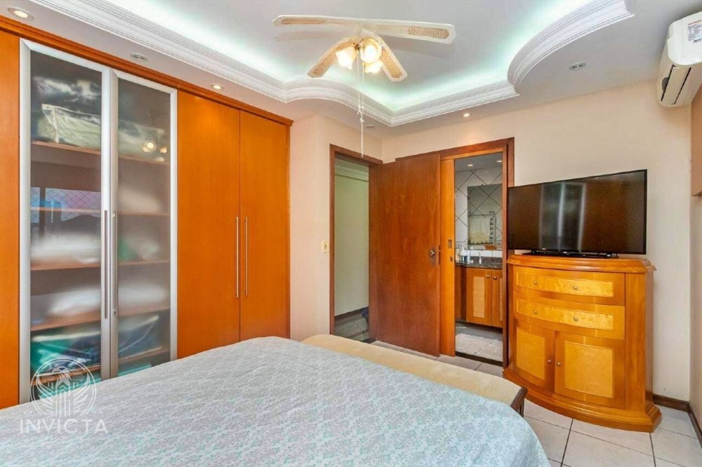 Apartamento à venda com 3 quartos, 141m² - Foto 12