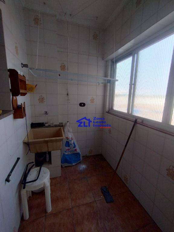 Apartamento para alugar com 2 quartos, 60m² - Foto 17