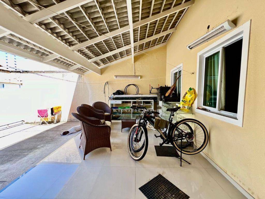 Casa à venda com 3 quartos, 130m² - Foto 24