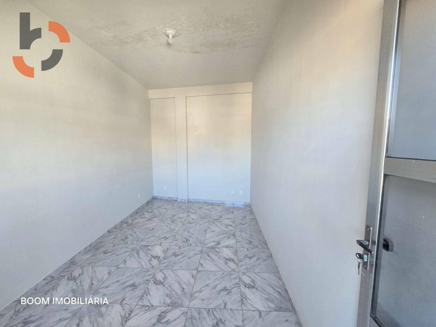 Casa à venda com 5 quartos, 232m² - Foto 28