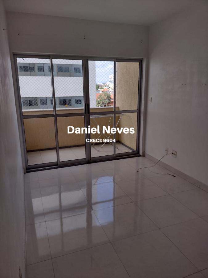 Apartamento à venda com 2 quartos, 60m² - Foto 2