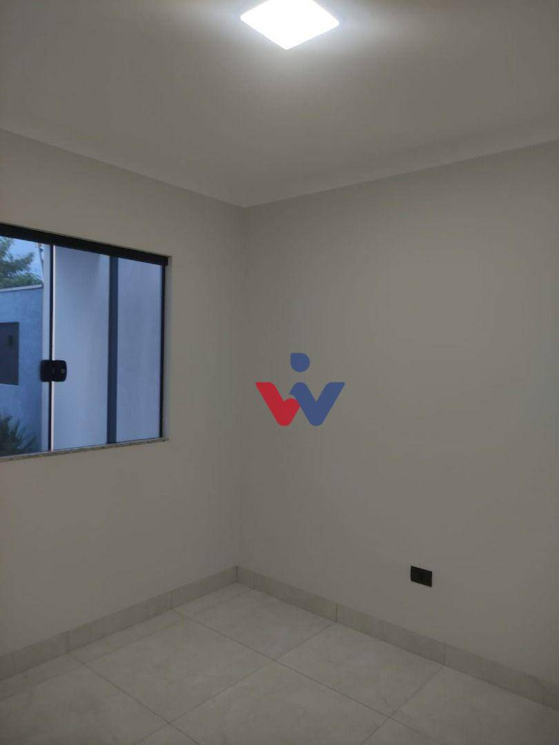 Casa à venda com 3 quartos, 78m² - Foto 5