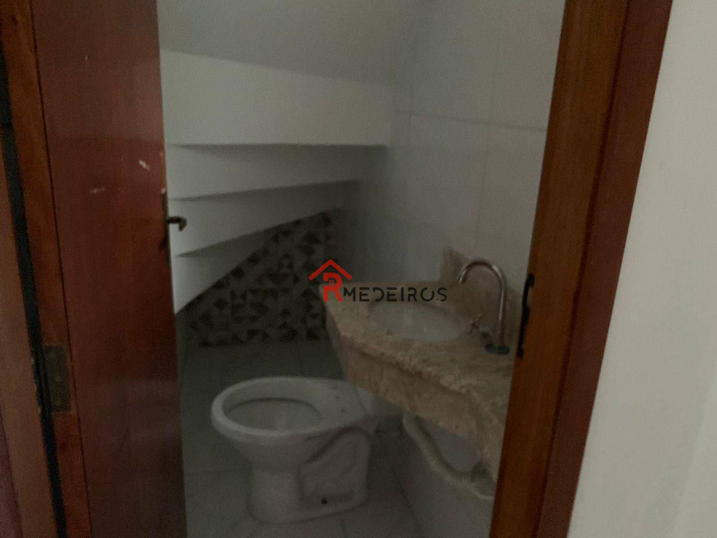 Casa à venda com 2 quartos, 61m² - Foto 14