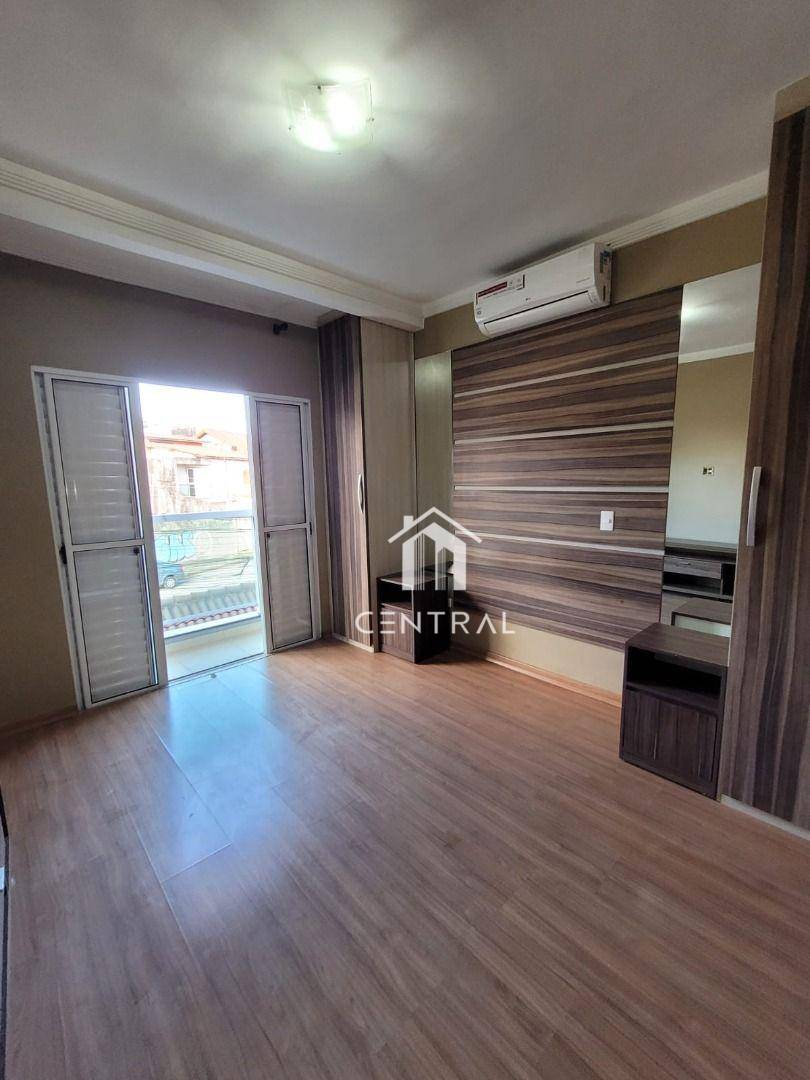 Sobrado à venda com 3 quartos, 208m² - Foto 3