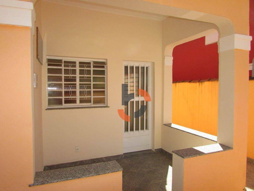 Casa à venda e aluguel com 2 quartos, 75m² - Foto 15