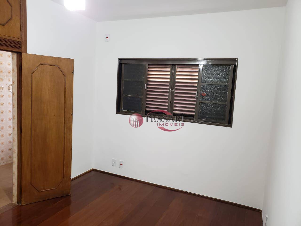 Casa para alugar com 3 quartos, 280m² - Foto 15