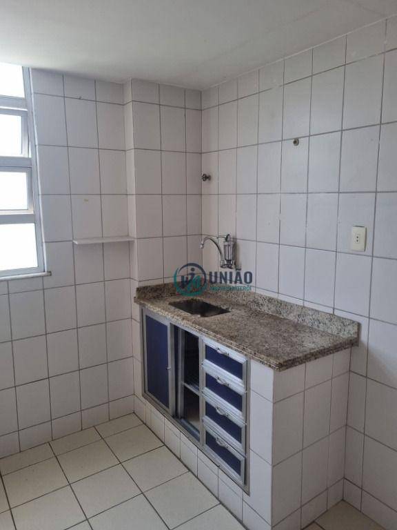 Apartamento à venda com 2 quartos, 76m² - Foto 8