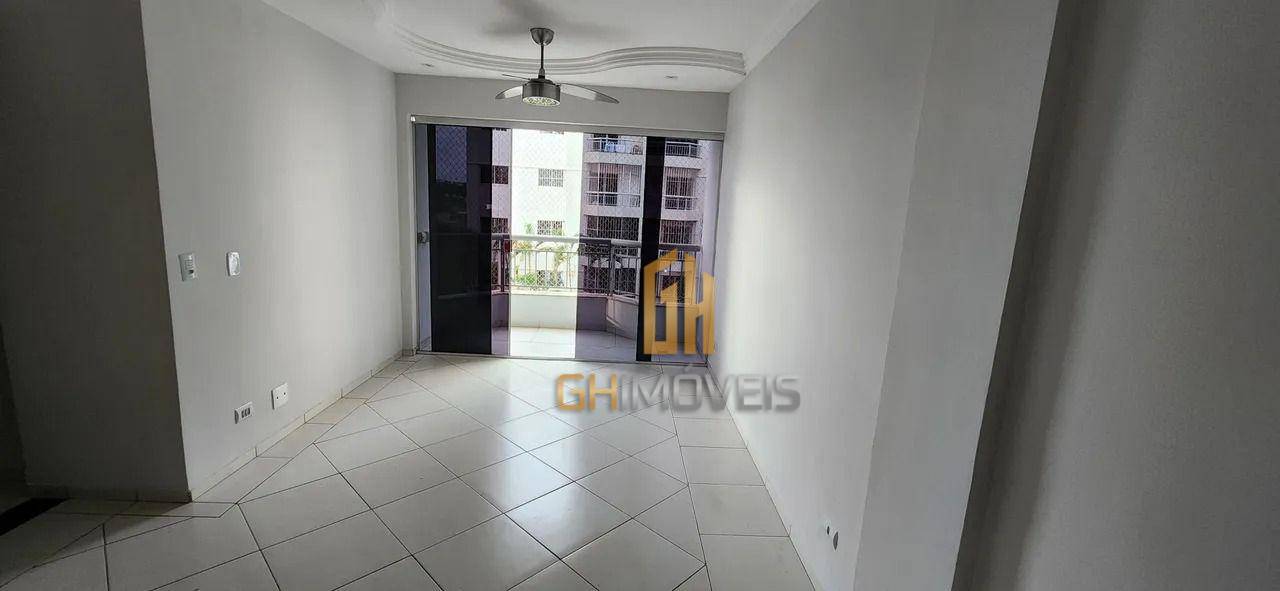 Apartamento à venda com 3 quartos, 76m² - Foto 4