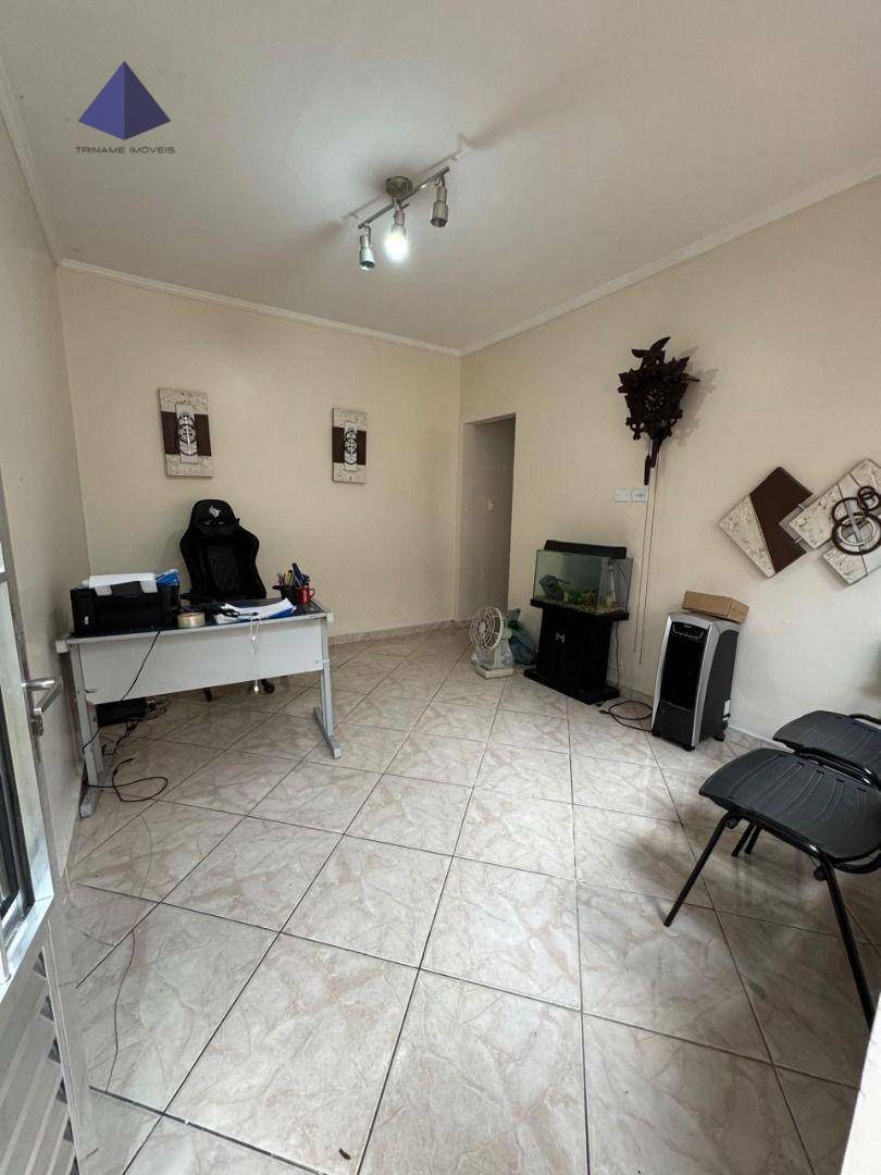 Sobrado à venda com 8 quartos, 300m² - Foto 21