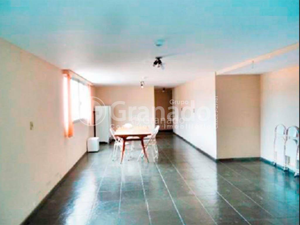 Apartamento à venda com 2 quartos, 68m² - Foto 5