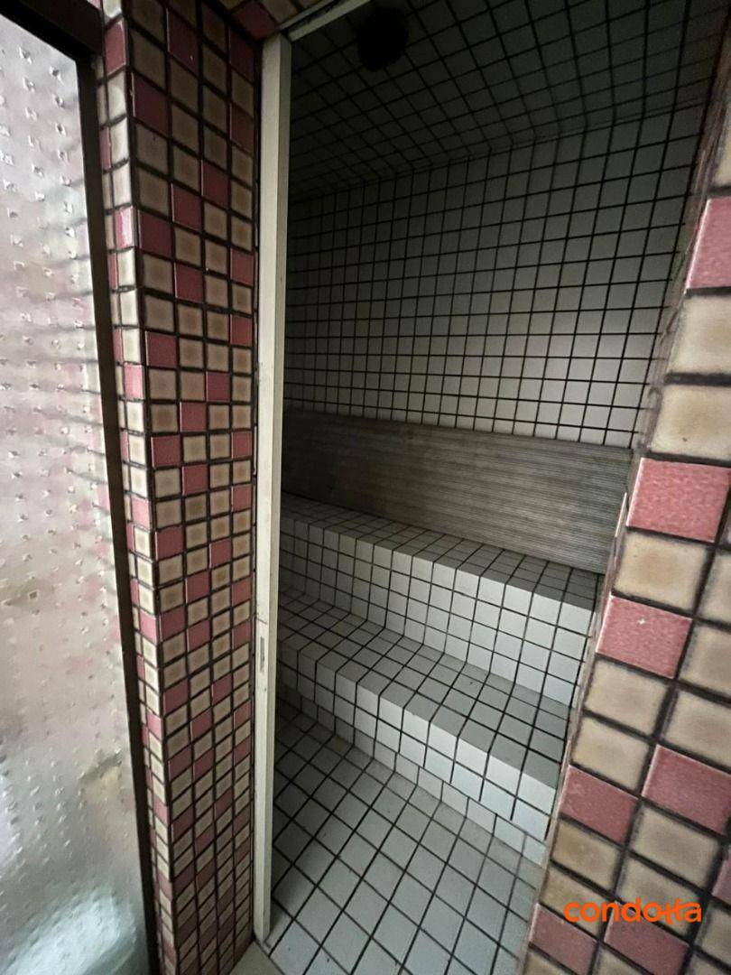 Casa para alugar com 4 quartos, 221m² - Foto 28