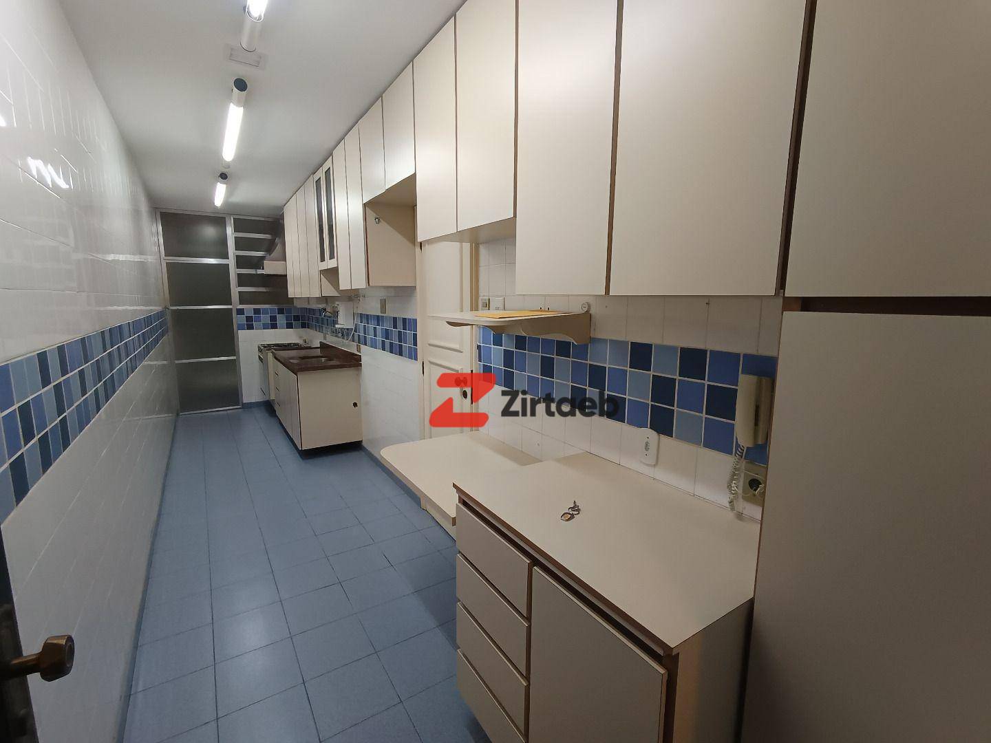 Apartamento para alugar com 2 quartos, 104m² - Foto 9