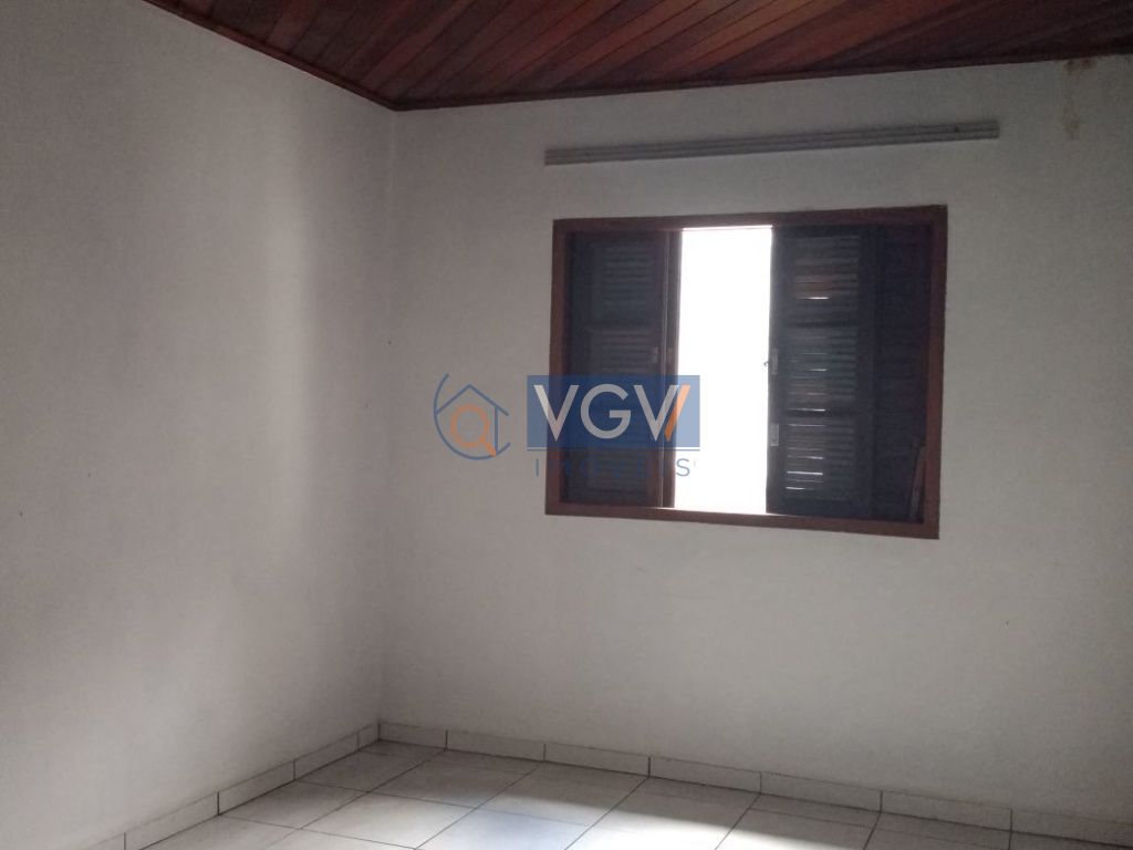 Casa para alugar com 2 quartos, 90m² - Foto 3