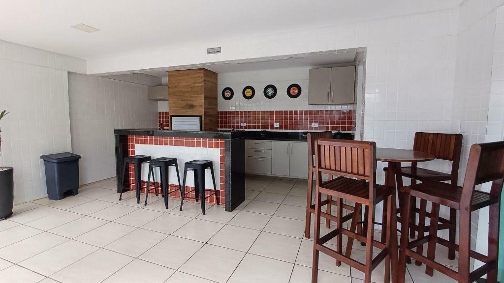 Apartamento à venda com 2 quartos, 72m² - Foto 27