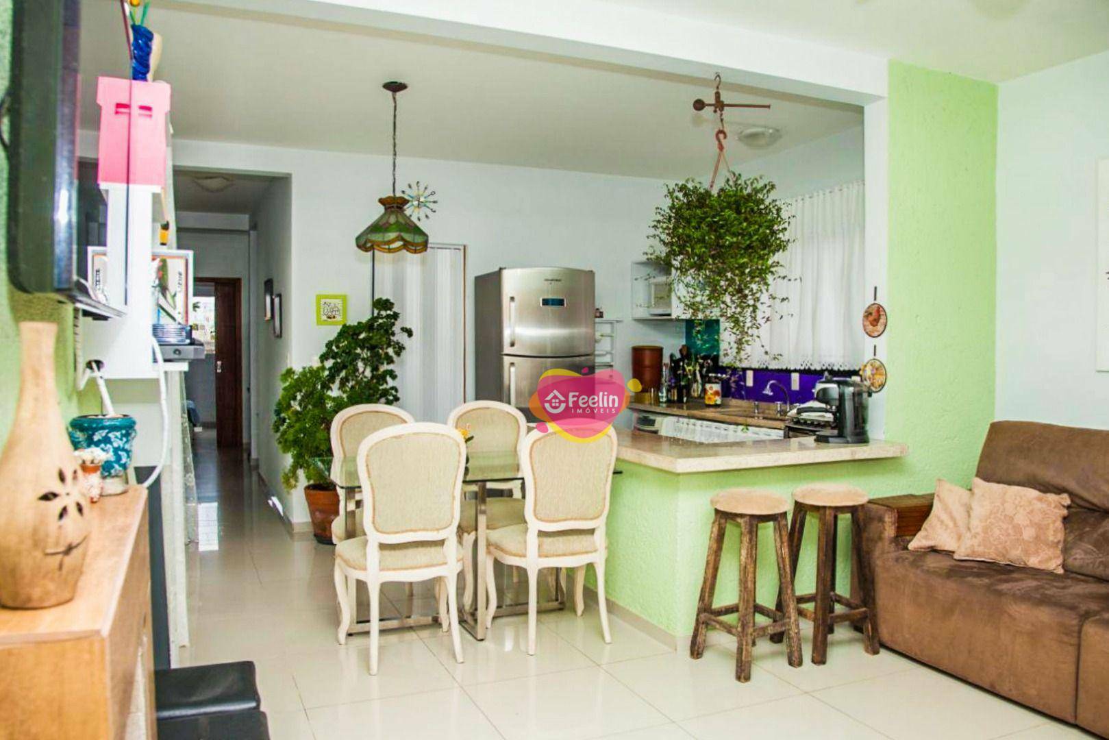 Casa, 4 quartos, 200 m² - Foto 1