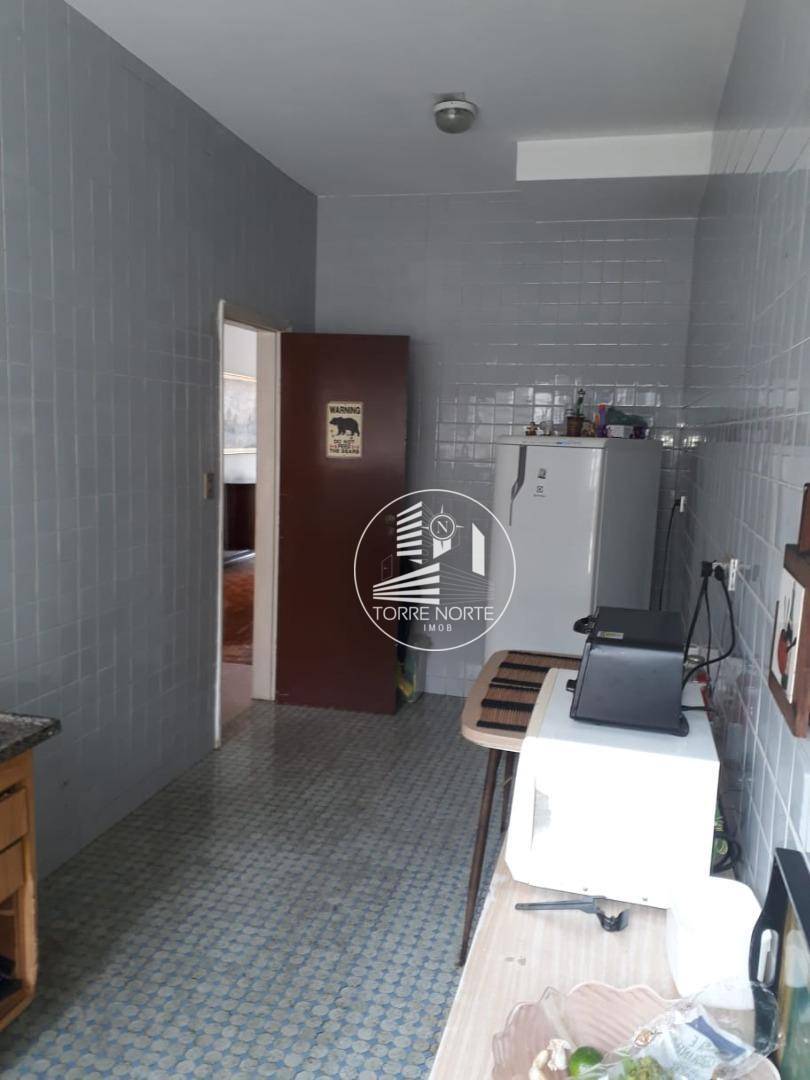 Sobrado à venda com 3 quartos, 180m² - Foto 12