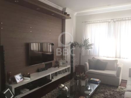 Apartamento à venda com 3 quartos, 107m² - Foto 2