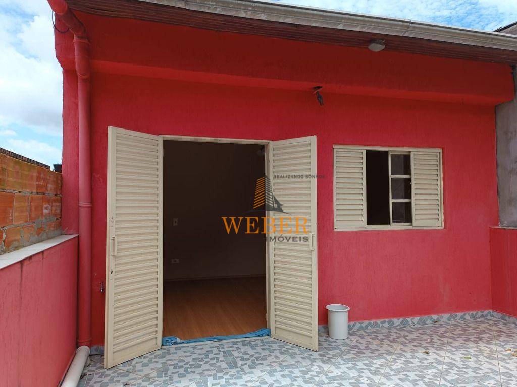 Sobrado à venda com 3 quartos, 150m² - Foto 3