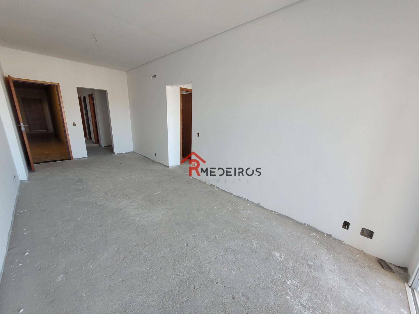 Apartamento à venda com 2 quartos, 95m² - Foto 4