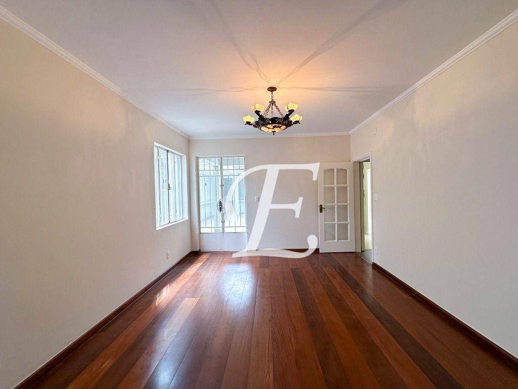 Casa para alugar com 4 quartos, 500m² - Foto 5