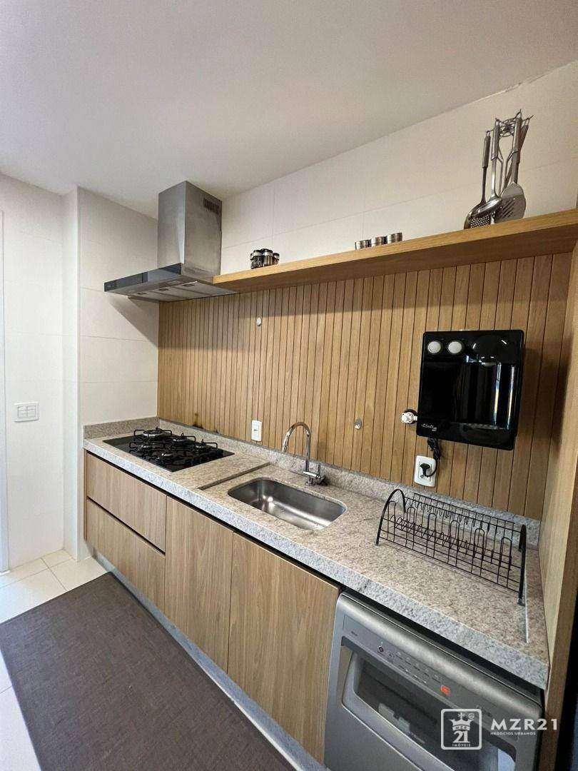 Apartamento à venda com 4 quartos, 209m² - Foto 16