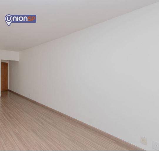 Apartamento à venda com 2 quartos, 63m² - Foto 4