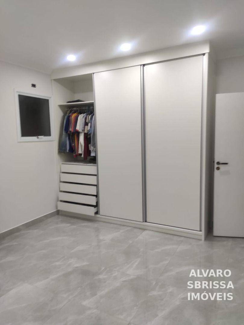 Casa de Condomínio para alugar com 4 quartos, 450m² - Foto 25