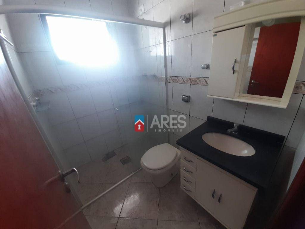 Casa para alugar com 3 quartos, 190m² - Foto 16