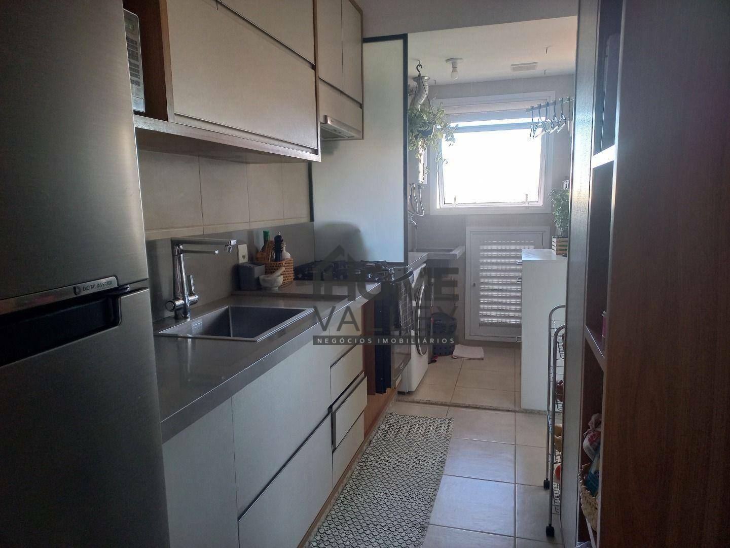 Apartamento à venda com 3 quartos, 76m² - Foto 33