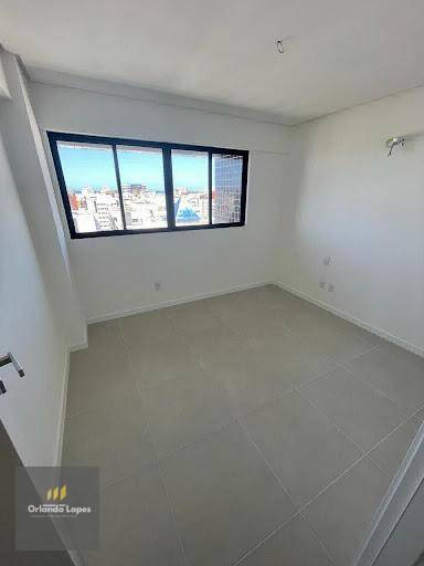 Apartamento à venda com 2 quartos, 82m² - Foto 3