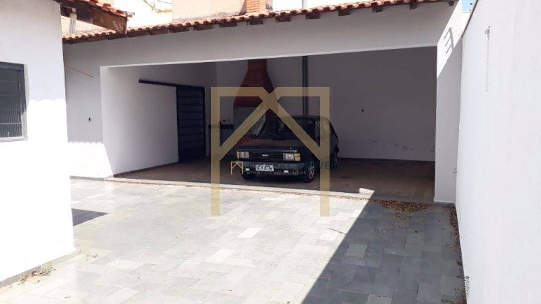 Casa à venda com 3 quartos, 380m² - Foto 8