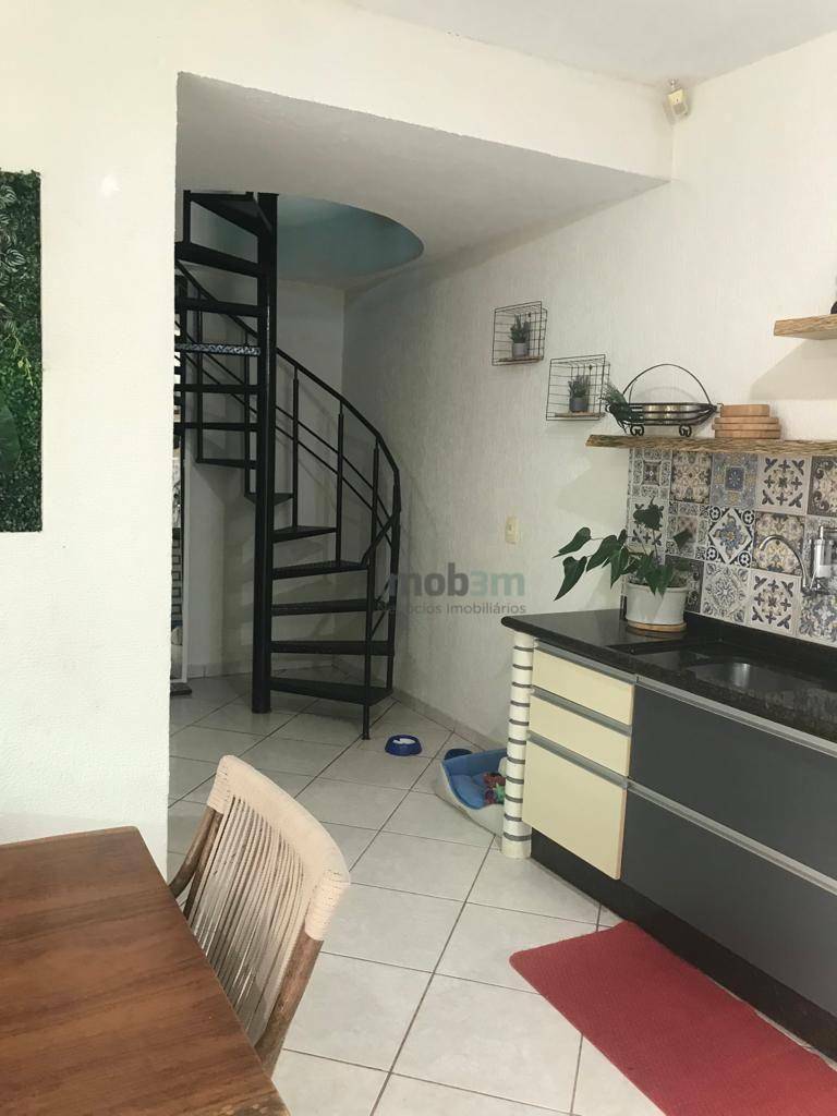 Casa à venda com 4 quartos, 302m² - Foto 17