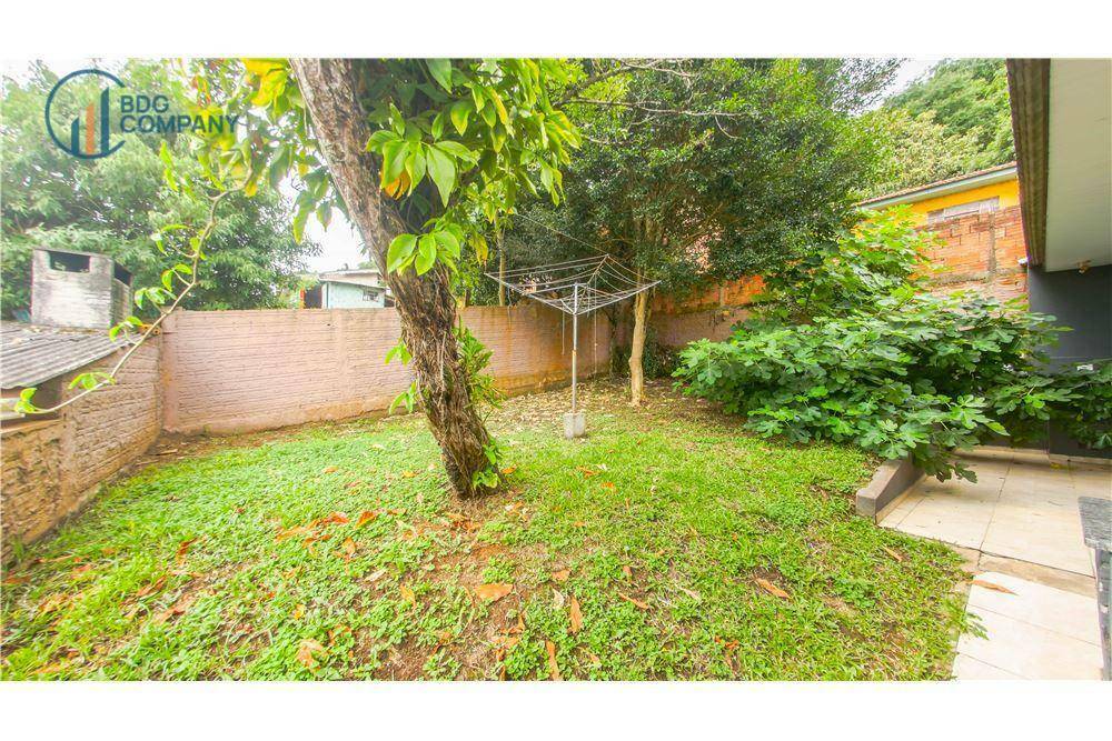 Casa à venda com 2 quartos, 90m² - Foto 8