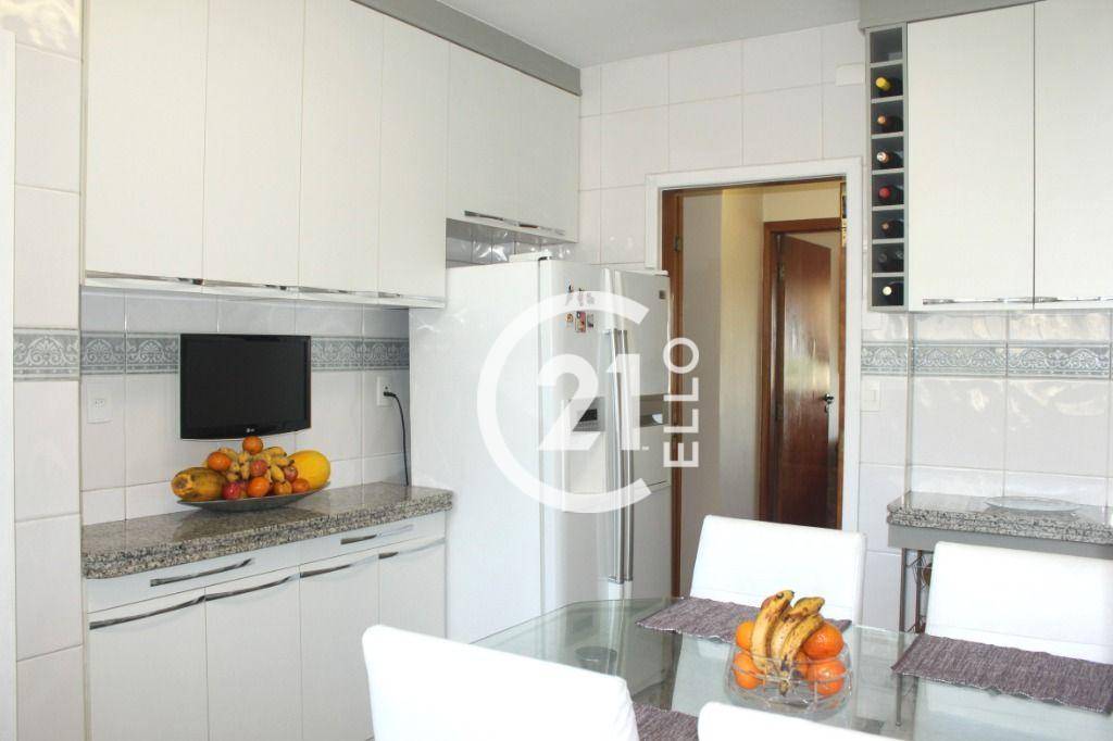 Apartamento à venda com 3 quartos, 127m² - Foto 8