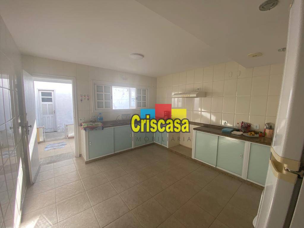 Casa de Condomínio à venda com 4 quartos, 222m² - Foto 6