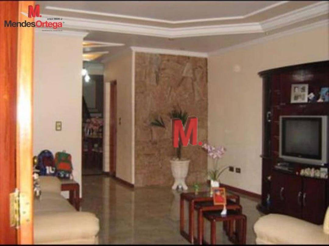 Casa à venda com 3 quartos, 230m² - Foto 6