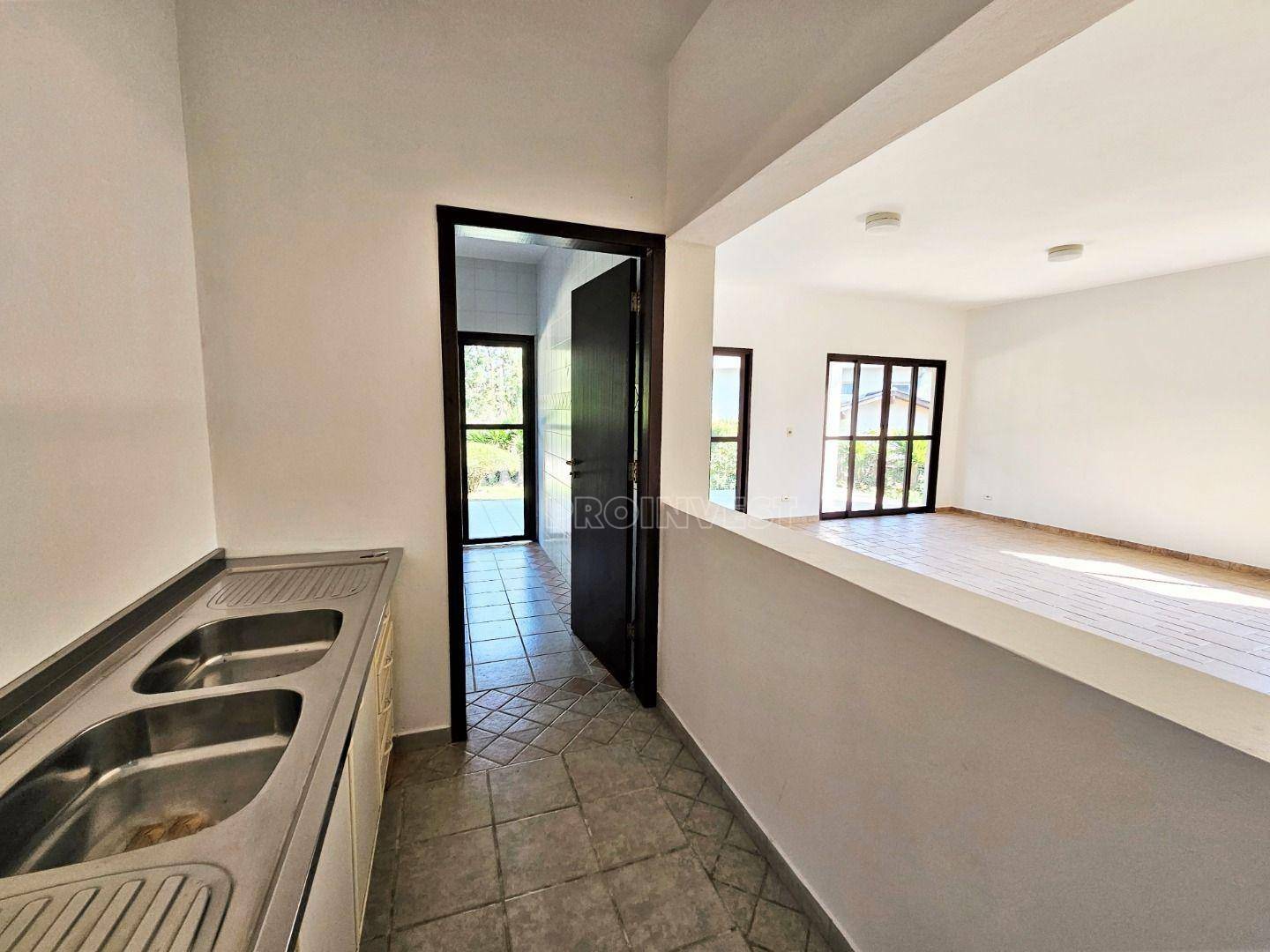 Casa de Condomínio à venda com 4 quartos, 426m² - Foto 9