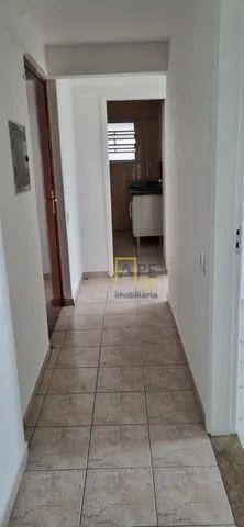 Apartamento para alugar com 2 quartos, 75m² - Foto 4