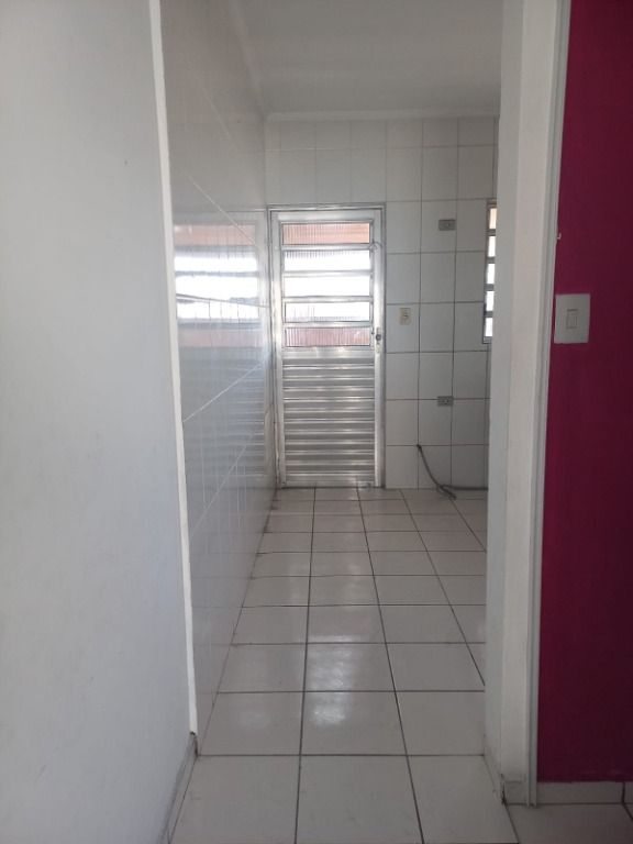 Sobrado para alugar com 2 quartos, 100m² - Foto 11