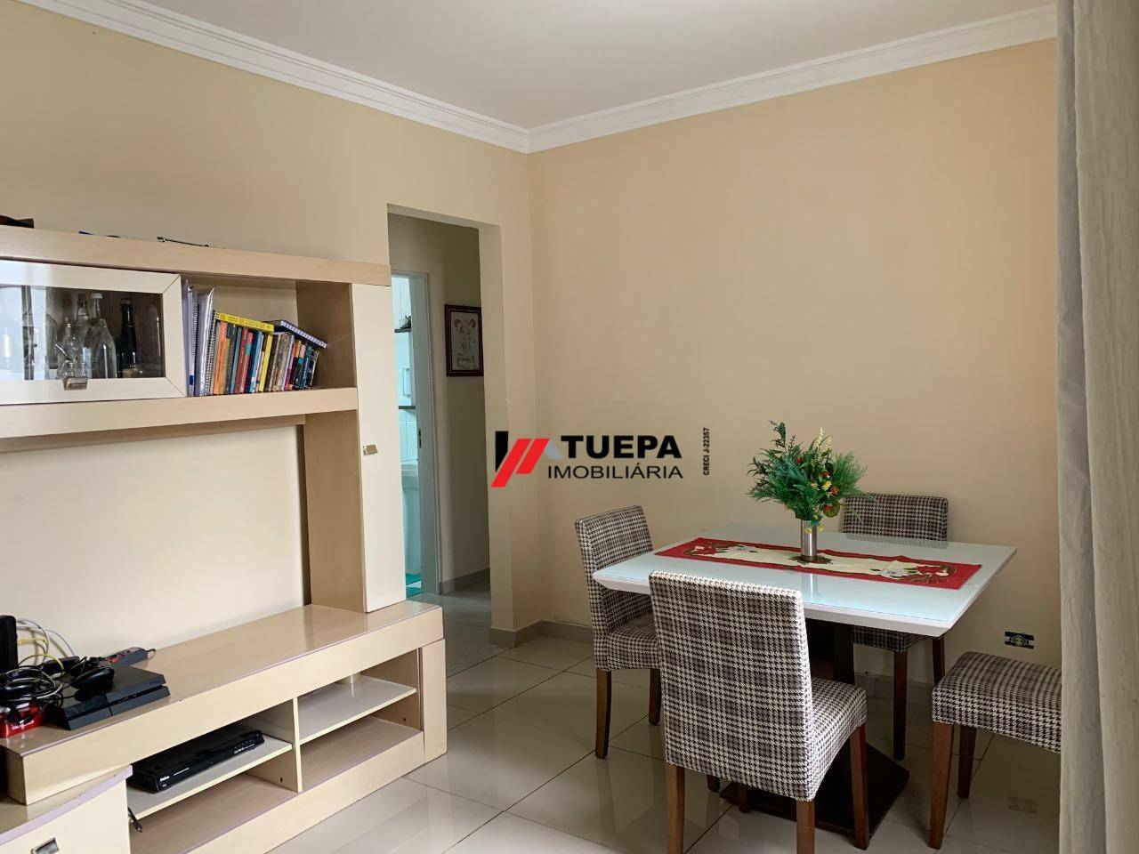 Apartamento à venda com 3 quartos, 98m² - Foto 2