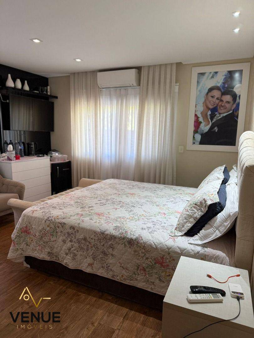 Casa de Condomínio à venda com 4 quartos, 750m² - Foto 55