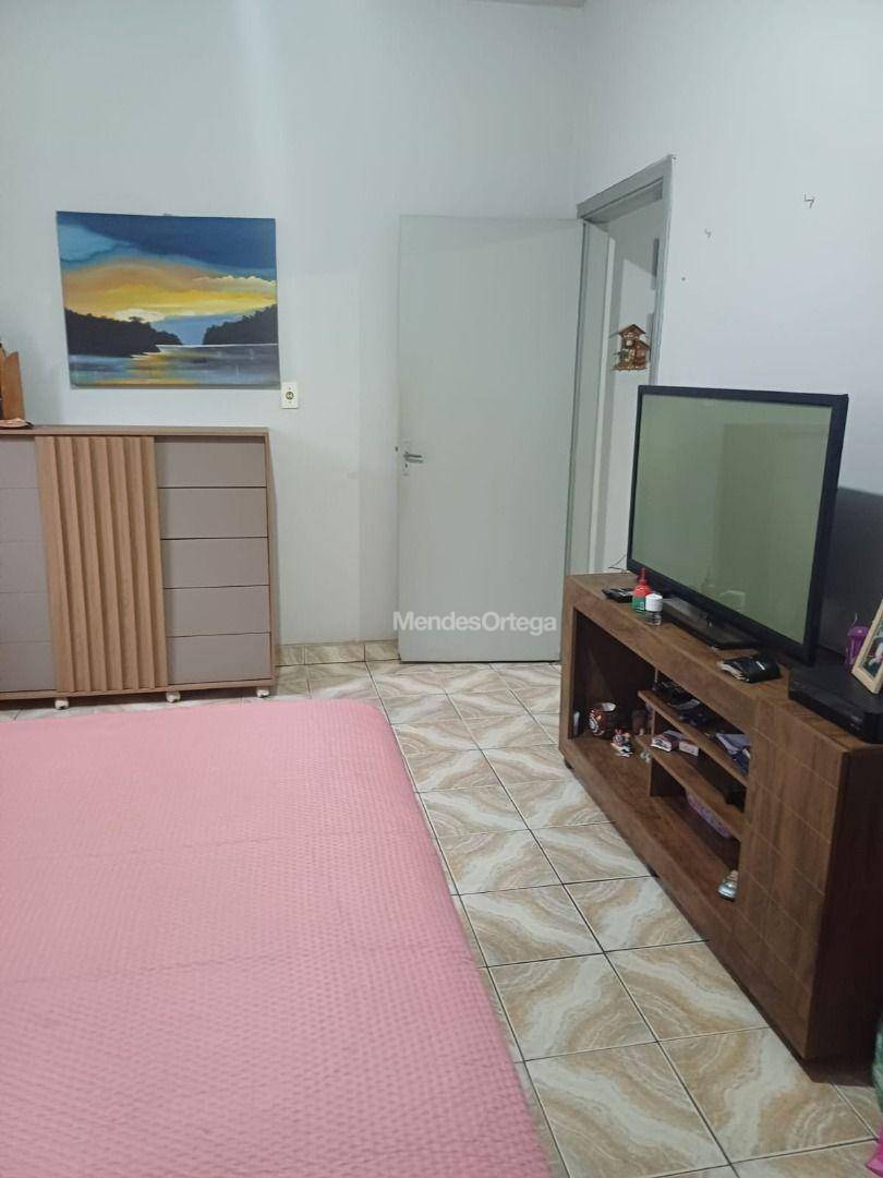 Casa à venda com 5 quartos, 280m² - Foto 10